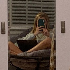 Meet your Posher, Caroline